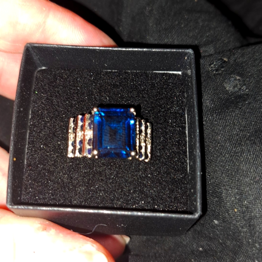 Exquisite designer ring